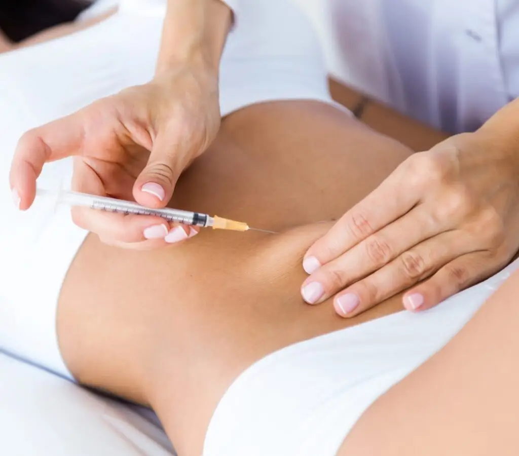 Cursos Profissionalizantes Presencial ou On-line na Faculdade Eleven - Curso de Mesoterapia, Intradermoterapia e Lipo de Papada