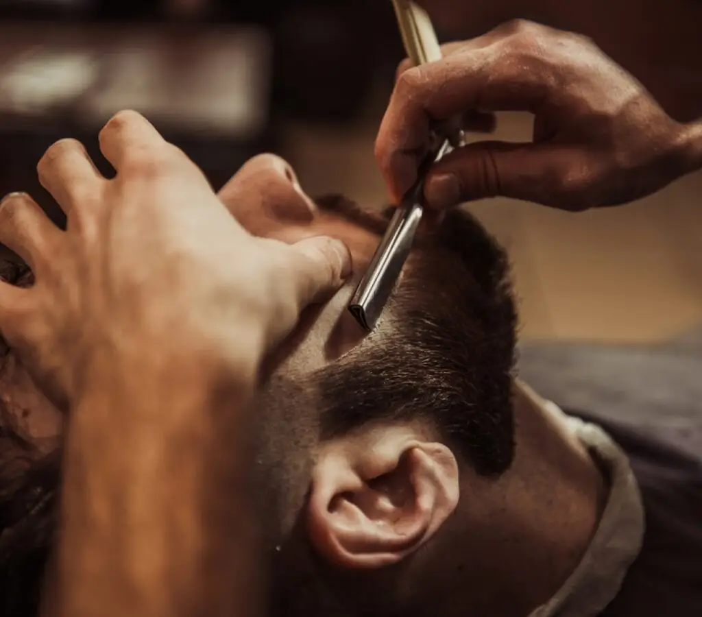 Cursos Profissionalizantes Presencial ou On-line na Faculdade Eleven - Curso de Design de Barba