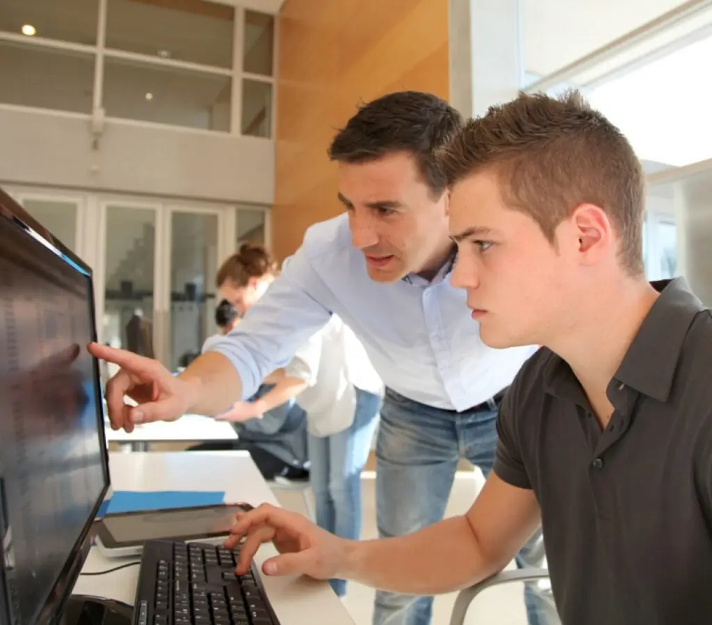 Cursos Profissionalizantes Presencial ou On-line na Faculdade Eleven - Curso de Excel Avançado