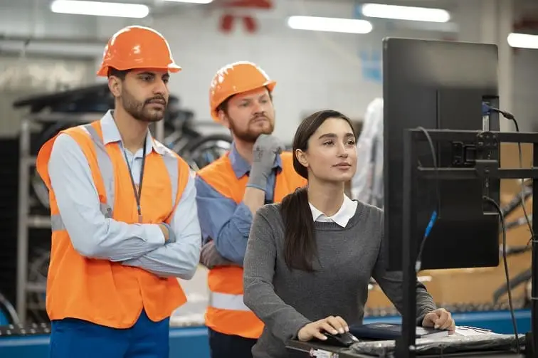 Curso de Auxiliar Técnico em Segurança do Trabalho e Saúde Ocupacional – formação profissional em prevenção de riscos, ergonomia e saúde do trabalhador.